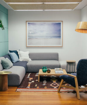 2 Sitzer mit Chaise Longue