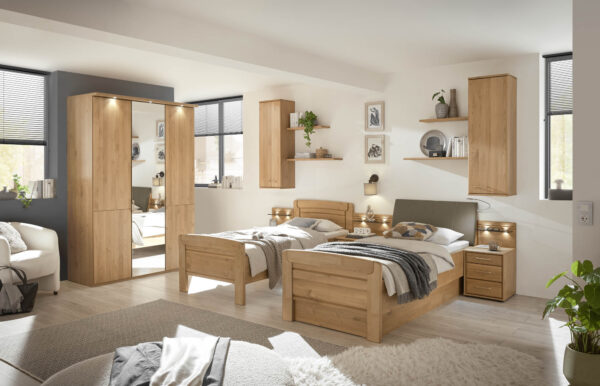 GRAZ_bearSA_10032025_Erle tm_DTS150cm m.Kranz+Bel_Bett90x200 Holz-KT_Bett90x200cm Polster-KT_Nakas40