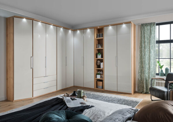 MONACO_1000_2000_03031_19_EBI_Gl.Champ._Eckkombination_Falttueren_Griffe_Silber